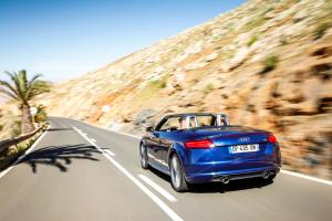Audi TT Roadster 2.0 TDI Ultra 2014 года  (WW)